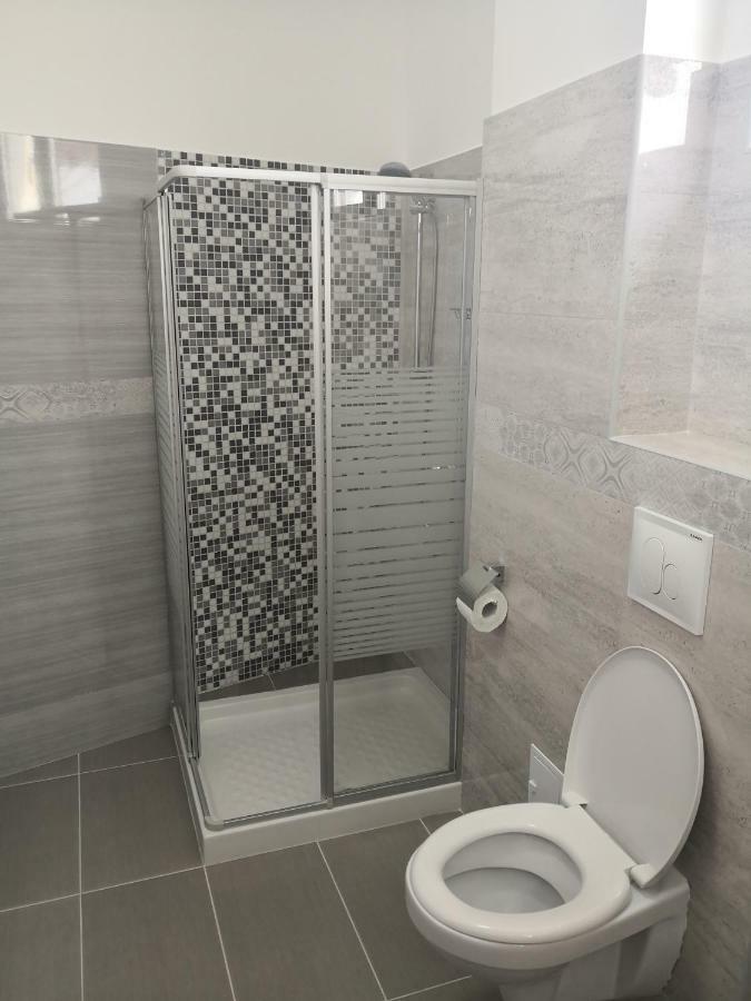 Pensiunea Casa Hortopan Тыргу-Жиу Экстерьер фото