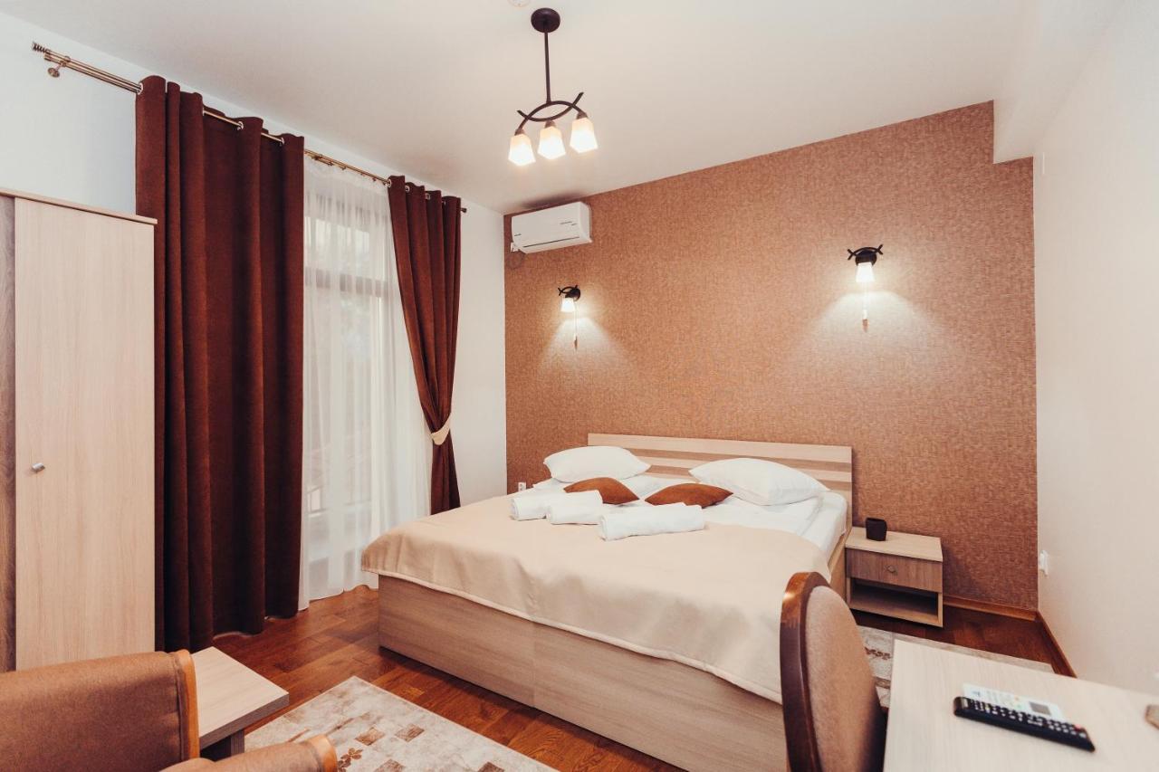 Pensiunea Casa Hortopan Тыргу-Жиу Экстерьер фото