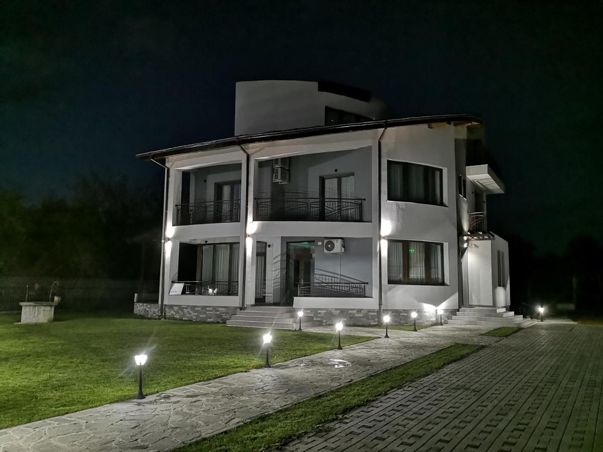 Pensiunea Casa Hortopan Тыргу-Жиу Экстерьер фото